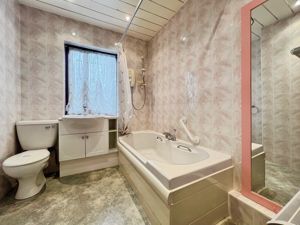 Bathroom - click for photo gallery